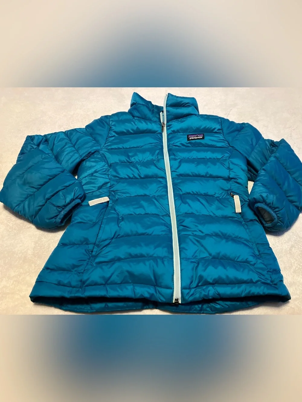 Patagonia Kids' Teal Down Jacket - Picture 1 of 6